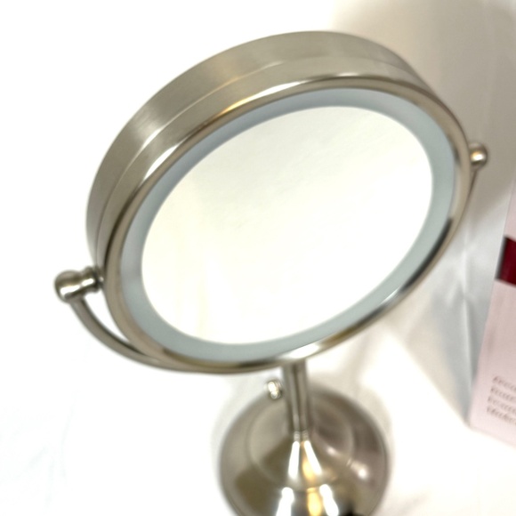 VESAUR Lighted Vanity Mirror with LED Ring, Nickel Finish, Magnifying Makeup Mir - Picture 7 of 9